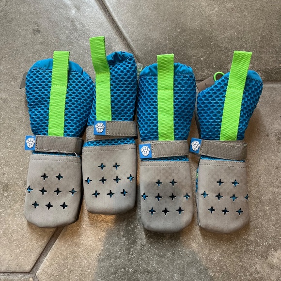 Hot Pavement Boots - Size 4 - Picture 2 of 6